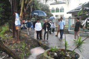 Di Cipacing Bupati Sumedang Tinjau Sungai Cibeusi dan Serap Aspirasi Warga
