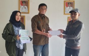 Perhutani Serahkan Sharing Pemanfaatan Jasa Lingkungan Kepada Desa Jayagiri