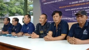 Sejumlah pengurus DPD dan DPC Partai Nasdem Kota Cimahi nyatakan sikap menolak kepemimpinan H. Enang Sahri Lukmansyah sebagai Ketua DPD Partai Nasdem Kota Cimahi, Rabu, 12/03/2025.