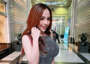 Potret Lisa Mariana tengah liburan (sumber ig: lisamarianaaa)
