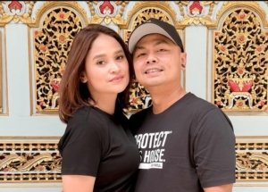 Potret Wendi Cagur bersama sang istri (sumber: ig wendicagur)
