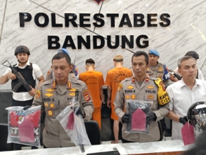 Tangkapan foto konferensi pers Polrestabes Bandung. (Sumber: Polrestabes Bandung)