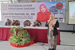 DPRD Jabar Diah Fitri Sebut Pesantren Miliki Peran Penting dalam Pembangunan Bangsa 3