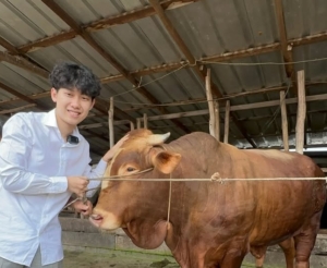 Potret Willie Salim saat berada di peternakan Palembang (sumber ig: @willie27_)