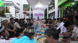 Pesan Bupati Sumedang Saat Safari Ramadan di Cimanintin 2