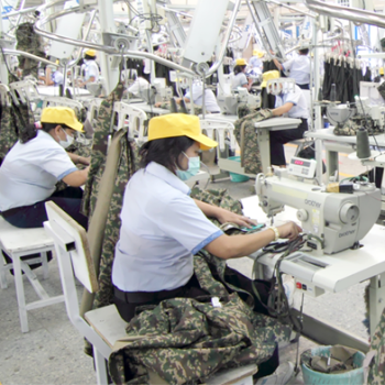 Tangkapan foto karyawan Sritex. (Sumber: Web Sri Rejeki Isman)