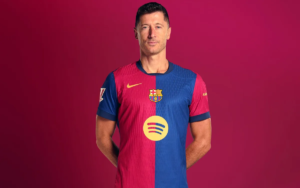 Tangkapan foto Robert Lewandowski. (Sumber: Pplayer Dorsal Assignment)