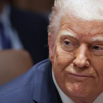 Tangkapan foto Donald Trump. (Sumber: Government Executive)