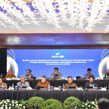 Bupati Sumedang Hadiri RUPS Bank bjb 2025, Siap Undang Bossman Mardigu ke Sumedang