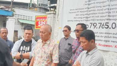Kuasa hukum dari eks karyawan atau Serikat Pekerja PT Matahari Sentosa Jaya, Yusral Supit, SH saat diwawancarai, Sabtu, 12/04/2025.