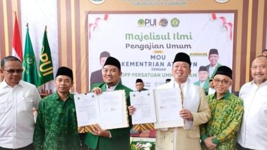 Menteri ATR/BPN dan Ketua DPP PUI Teken MoU, Dorong Pemanfaatan Tanah Wakaf secara Produktif