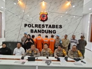 Tangkapan foto konferensi pers Polrestabes Bandung. (Sumber: Polrestabes Bandung)