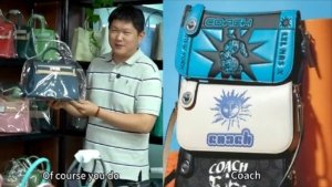 Tangkapan foto penjelasan Luxury Brand oleh influencer China. (Sumber: Istimewa)