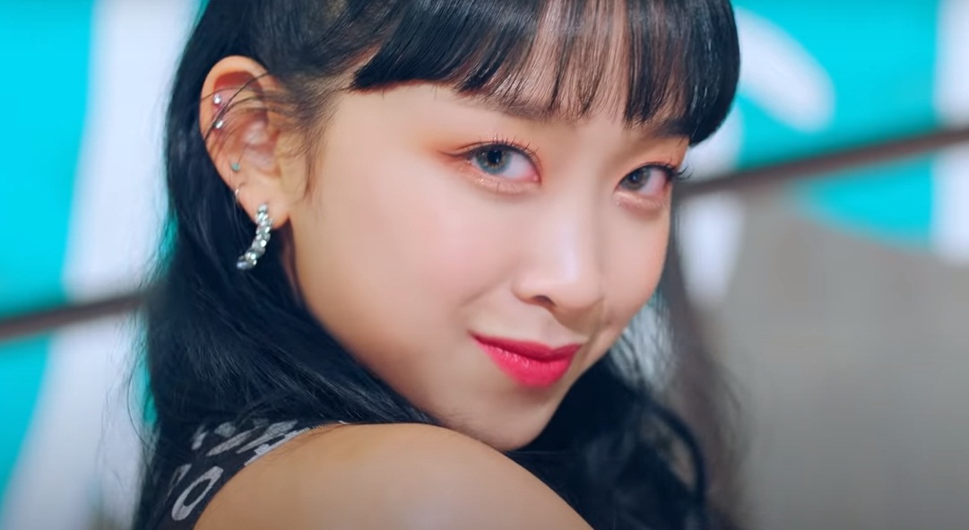 Tangkapan foto Dita Karang ex member Secret Number. (Sumber: YouTube/1K)