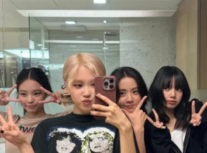 Tangkapan foto BLACKPINK. (Sumber: Rosé Instagram)