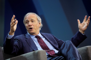 Tangkapan foto Ray Dalio. (Sumber: REUTERS/BRENDAN MCDERMID)