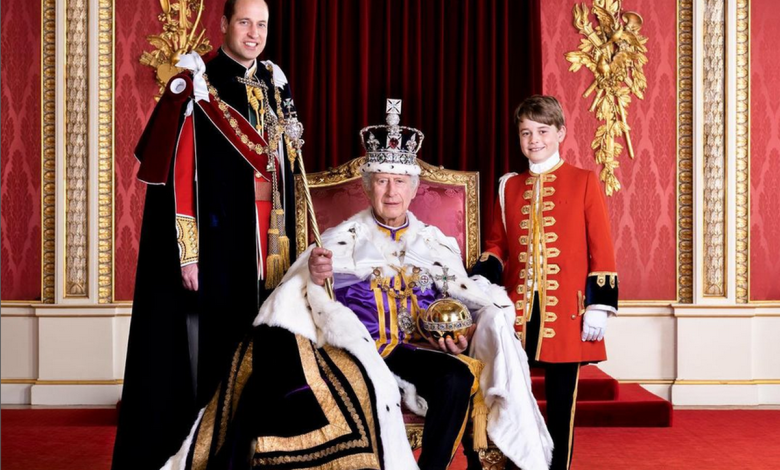 Tangkapan foto Raja Charles III dan keluaraga Kerajaan Inggris. (Sumber: The Royal Family)