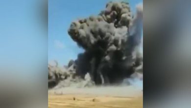 Asap tebal saat amunisi meledak di Garut. (Sumber: Istimewa)