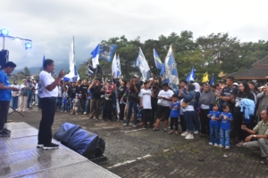 Ngagogo dan Tahu Gratis Warnai Nobar Persib di PPS