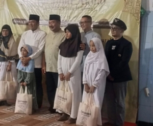 Silaturahmi Akbar Karang Taruna 07 Babakan Nanjung Berikan Santunan Anak Yatim dan Dhuafa Hadir Wali Kota Cimahi Ngatiyana 3