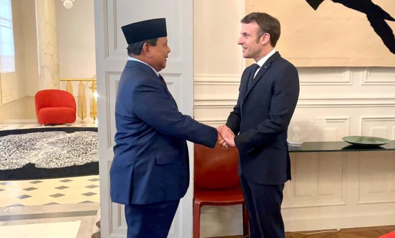 Tangkapan foto Prabowo dan Macron. (Sumber: Kemenhan RI)