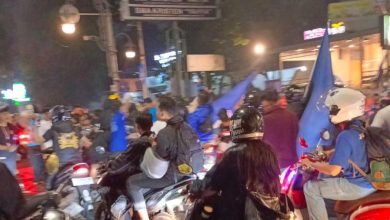 Tangkapan foto konvoi Persib Bandung. (Sumber: Hasanah.id/Sifa)