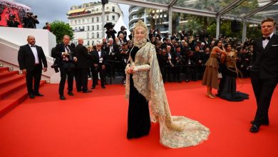 Tangkapan foto Syahrini. (Sumber: Reuters/Stephane Mahe)