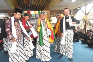 Rancakalong SumedangGelar Pekan Budaya Ngalaksa dan Tarawangsa 2025 2