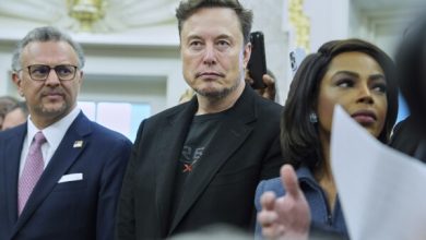 Tangkapan foto Elon Musk. (Sumber: AP NEWS)