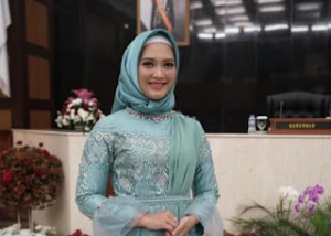 Nia Purnakania Dorong Keterlibatan Perempuan Muda dalam Politik Praktis 4