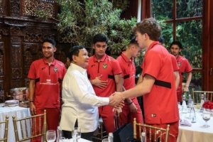Prabowo Hadiahkan Jam Rolex ke Pemain Timnas, Pakai Dana Pribadi 5
