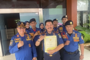 Responsif Selamatkan Korban KDRT, Enam Petugas Damkar Bekasi Terima Penghargaan 6