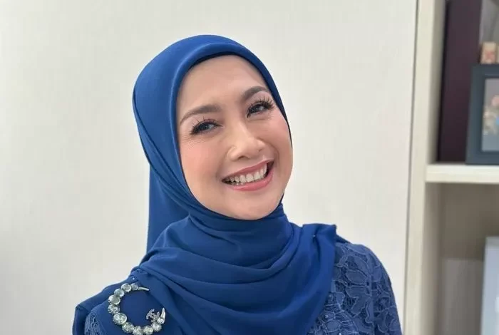 Tangkapan Foto Artis Desy Ratnasari. (Sumber: Instagram Artis Desy Ratnasari)