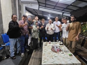 Pengurus Yayasan Bhineka Cipta Gumilang Foto bersama Wali Kota Cimahi Ngatiyana, Jumat 6/06/2025.