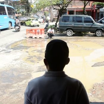 Prioritaskan Keselamatan dan Kenyamanan Masyarakat, Bupati Cek Jalan Rusak dan Rambu di Jalan Raya Jatinangor