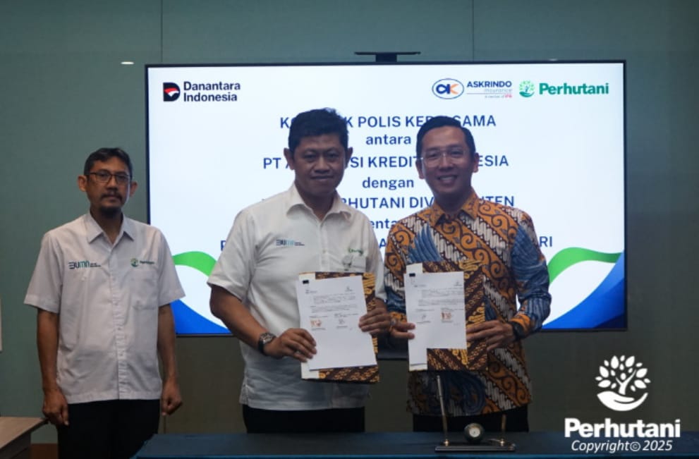 Penandatanganan kontrak polis kerja sama dilakukan antara Kepala Divre Janten, Yudha Suswardhanto, dan Plh. Kepala Divisi Bisnis BUMN ASKRINDO, Edmund Donald Pardede, di Hotel Mercure Bandung pada Rabu (11/06/2025).