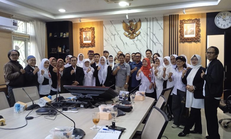 LSM Pendidikan Noorwangsanegara bersama Puluhan Orang Tua Siswa datangi Kantor DPRD Kota Bandung