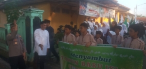 Menyambut Tahun Baru Islam 1447 H, Ratusan Santri dan Masyarakat Gelar Istigosah dan Pawai Ta'aruf