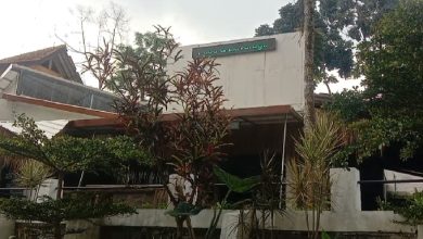 Cafe Katumiri, Jalan Cihanjuang Parongpong, Kabupaten Bandung Barat.