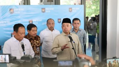 Menteri Nusron saat memberikan arahan dalam Orientasi Kepemimpinan Kepala Daerah dan Wakil Kepala Daerah Tahun 2025 Gelombang II.