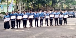Diskominfo Terima Penghargaan Dari Wali Kota Cimahi di Hari Kesadaran Nasional 1