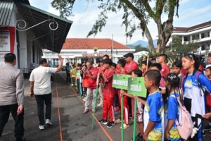 Festival Olahraga Tradisional Sumedang 2025, Upaya Bupati Dony Galakkan Aktivitas Fisik dan Budaya Lokal 1