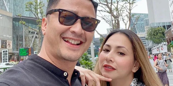 Tangkapan foto Deswita Maharani dan suaminya. (Sumber: Instagram)