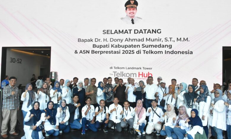 Bupati Ajak ASN Berprestasi Office Tour ke DPR RI dan TelkomHub