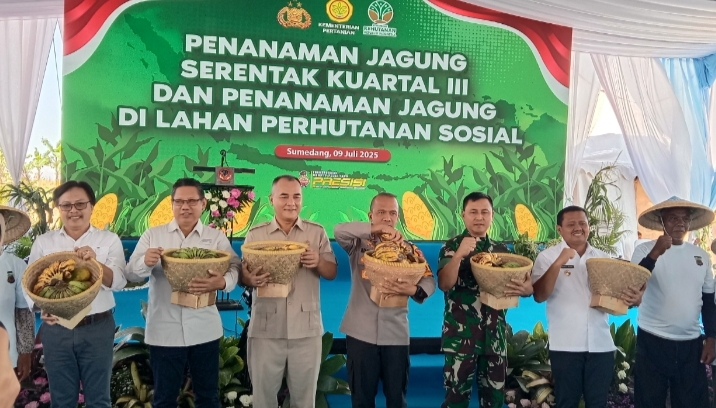 Polda Jabar gelar Penanaman Jagung Serentak Kuartal III di Sumedang, Rabu, 9/07/2025.