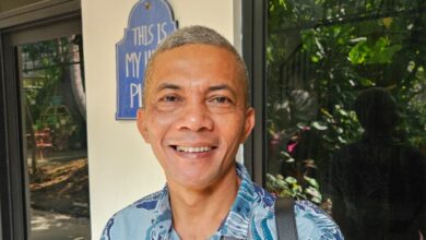 Iskandar Sitorus, Sekretaris Pendiri IAW