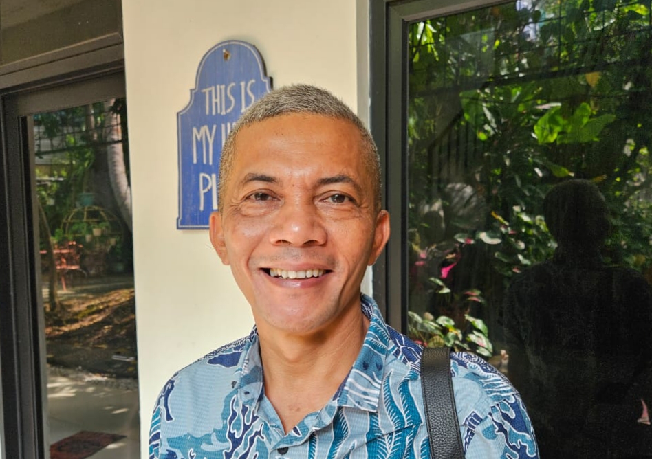 Iskandar Sitorus, Sekretaris Pendiri IAW