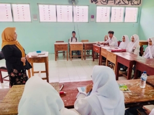 DPRD Jabar Diah Fitri Sebut Masa Pengenalan Lingkungan Sekolah Harus Edukatif dan Ramah Anak 3