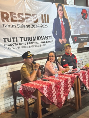 DPRD Jabar Tuti Turimayanti Terangkan Pentingnya Reses bagi Masyarakat 9