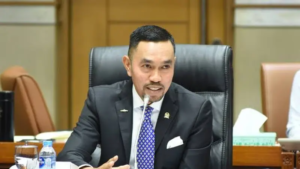 Ahmad Sahroni Dicopot dari Pimpinan Komisi III DPR, Digantikan Rusdi Masse 10